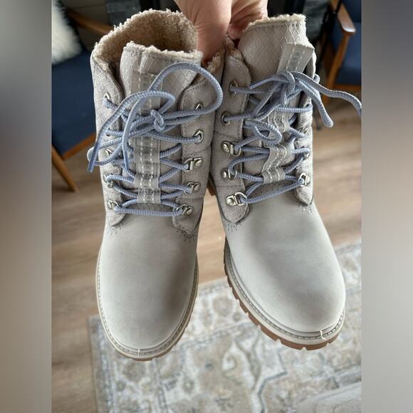Timberland Puffer Boot in Light Grey Nubuck Blue Size 8.5 NWT - Picture 8 of 12